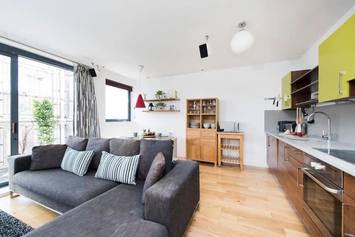 Modern 2 Bed Apartment W Balcony In Лондон Екстер'єр фото